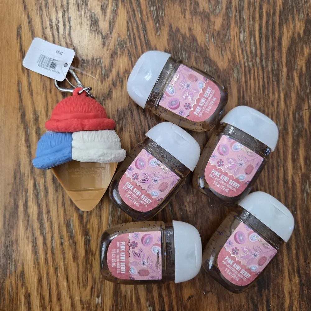 🍨🤲NWT‼️Bath & Body Works Ice Cream Cone Holder w/ Hand Sanitzers
